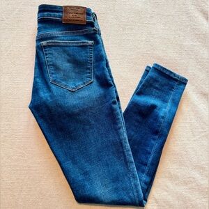 Lucky Brand Jeans: Ave Super Skinny high rise, size 00(24) and 27” inseam